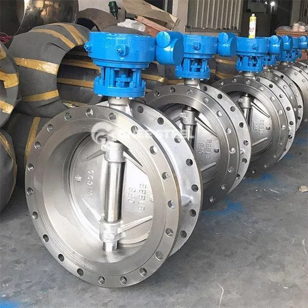 Atlocīti trīskārši nobīdes tauriņu vārsti