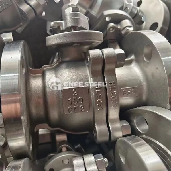 Zema spiediena bumbiņas vārsts