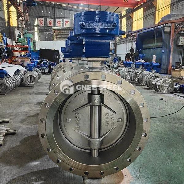 Trīskārša noslēguma tauriņu vārsti